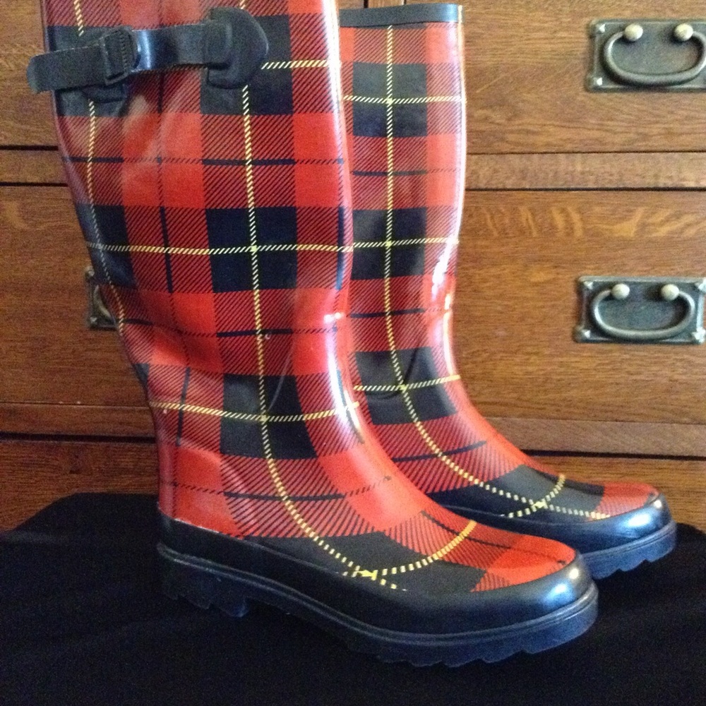 Rain boots